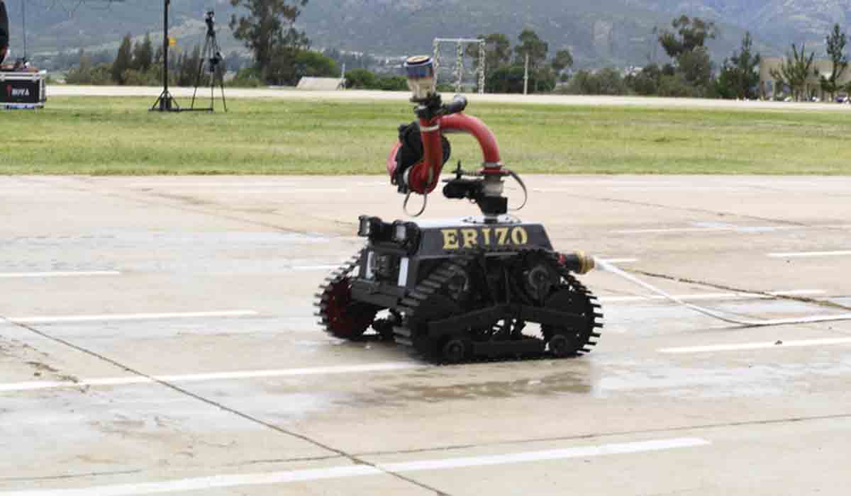 Presentan a Erizo el primer robot bombero que ayudará a optimizar la